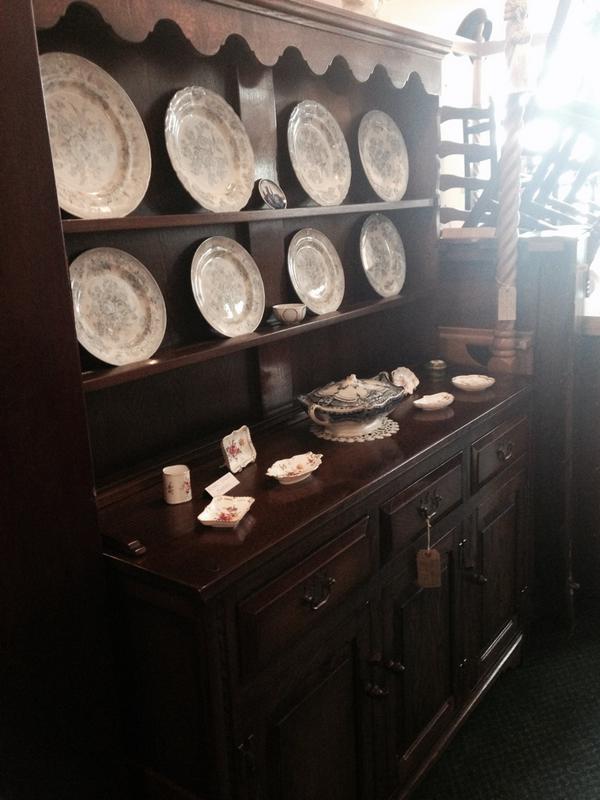Stunning oak Dresser £175