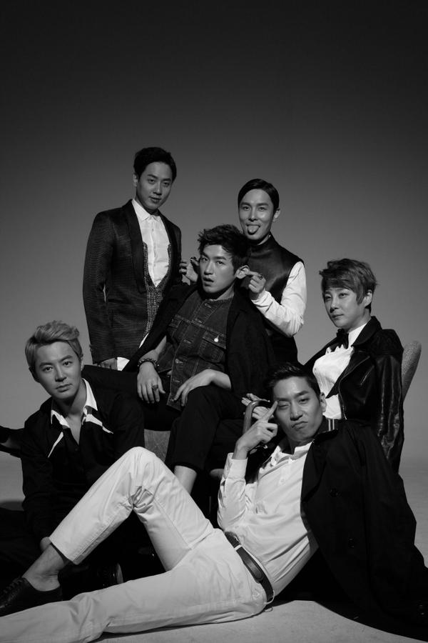 ShinhwaCompany's tweet photo. [관리자의 전하는 말]
세번째 멤버로부터 전해드리는 메세지
"980324부터 6000일까지 신화와 함께해준 신화창조!! 
무슨말이 필요하겠습니까~ 
신화와 신화창조는 우주최강이며 사랑입니다^^" http://t.co/EtGBqptOny