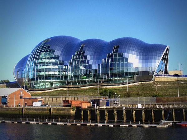 sunderlanduni's tweet photo. A definitive suggestion for @timeshighered's #BestHEbuilding? The iconic @sage_gateshead, home to BA Community Music. http://t.co/uC0uX0XO2Y