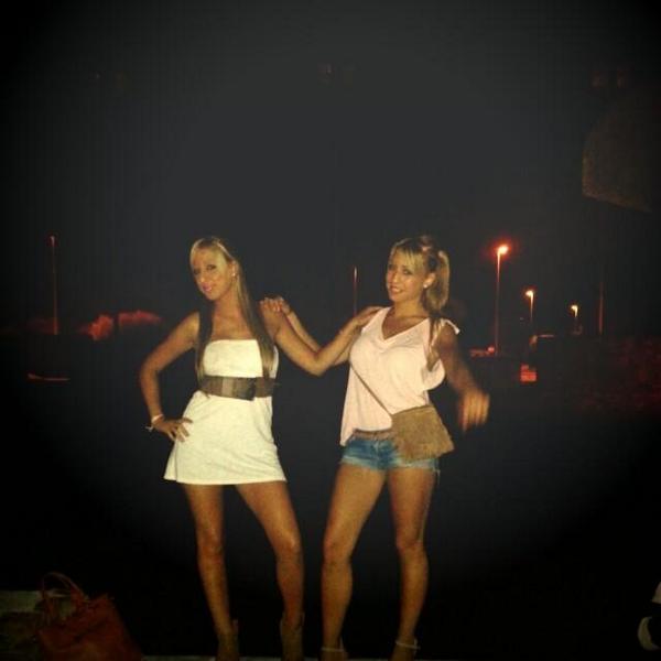 reiixel23's tweet photo. Maartes Looco en Noojaa ;) @paatribetisei @andreemore55 #Uzkiiza #Farii http://t.co/un1rppWryW
