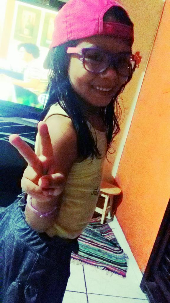 kssantana_'s tweet image. Senhoras e senhores, o poder chegou ! Hahaha #pretinhadopoder #estilosa