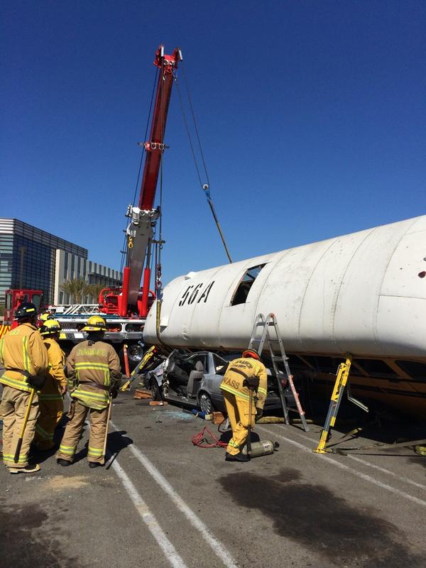 TorranceOES's tweet photo. #TFD extrication exercise at #VanLingen @TorranceFire http://t.co/Vvb5Jg2rG1