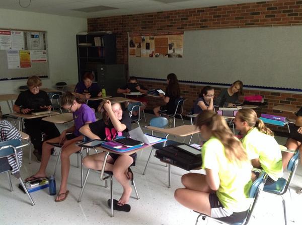 Mr_DerekDixon's tweet photo. Kids during my Guided Study defining what success means to them. #evsuccess http://t.co/AUPvIE9d6F