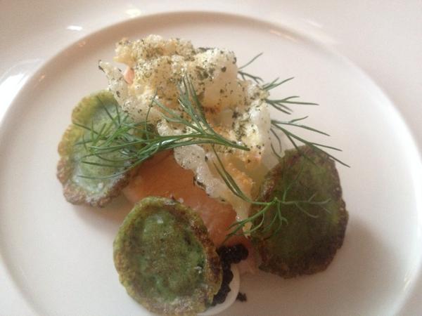JCCapel's tweet photo. #MicroCriticaCapel rte #Pos3 #Helsinki Cocina escuela francesa corte burgués con acentos nórdicos Grandes postres P 7 http://t.co/WRLXDFQqIi