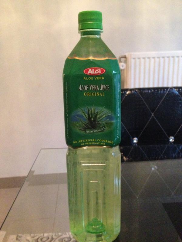 Asya657's tweet photo. Haha just drinking Some cactus drink💁🌵 http://t.co/xWm0anJAnG