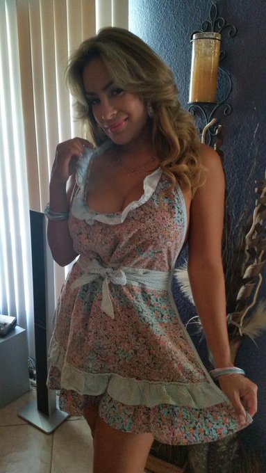 photoshoot now!! Awww cooking =) http://t.co/CRttyj0PWW<a href="/tag/running"class="tags"><span>#running</span></a>