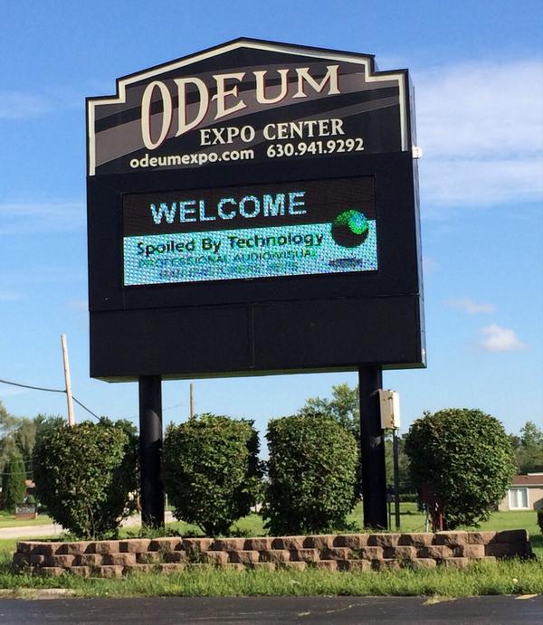 SpoiledReps's tweet image. #SpoiledByTechnology &amp;amp; #CommunityProfessional give you the @communitypro #TravelingRoadshow!