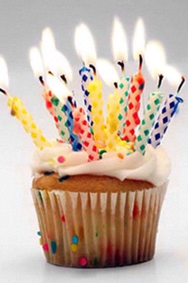  Happy Birthday Mrs. Yolanda Adams may God Bless you to see another great birthday !!! 
