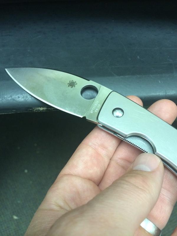 GrahamDarby's tweet photo. Today's EDC Lum folder @bladeops http://t.co/DK61gF6I5G