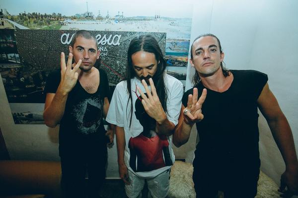 3 Are Legend (@3arelegend) on Twitter photo Hi Hi