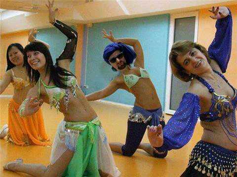 танцы зачем ты мне строишь глазки. буквальный мир комиксы. кавказец и овца. восточные сказки ноты. танцы зачем ты мне строишь глазки.