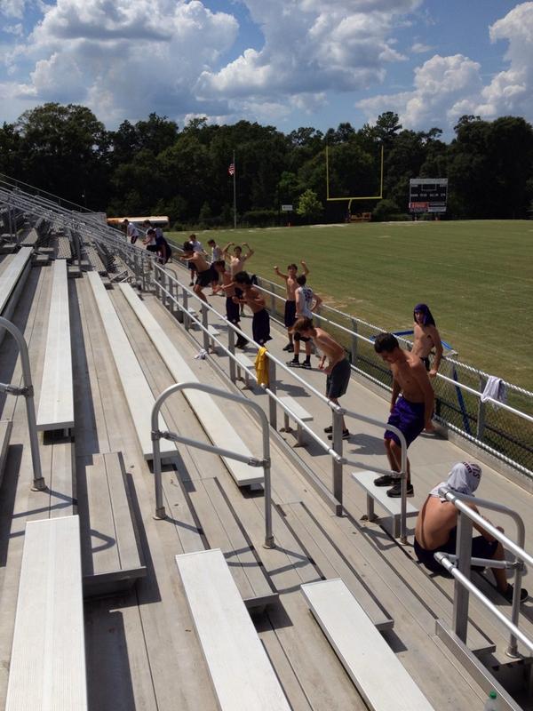 _PurvisBaseball's tweet photo. Putting in the work today.  #4OUTS http://t.co/T3QFjVeid1