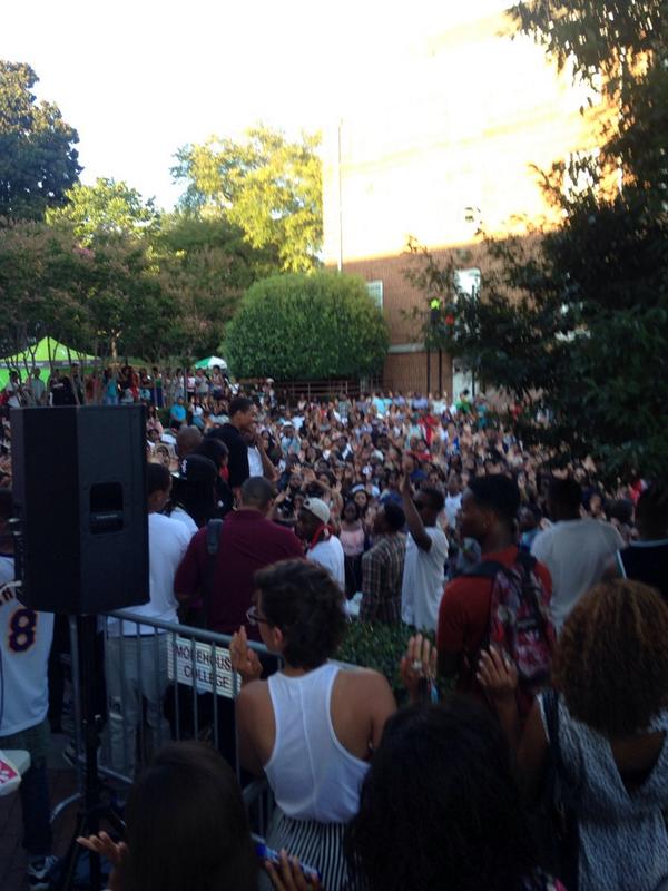 Just Respect It. #HumpWednesday #AUC <a href="/MorehouseSGA/">Morehouse SGA</a>