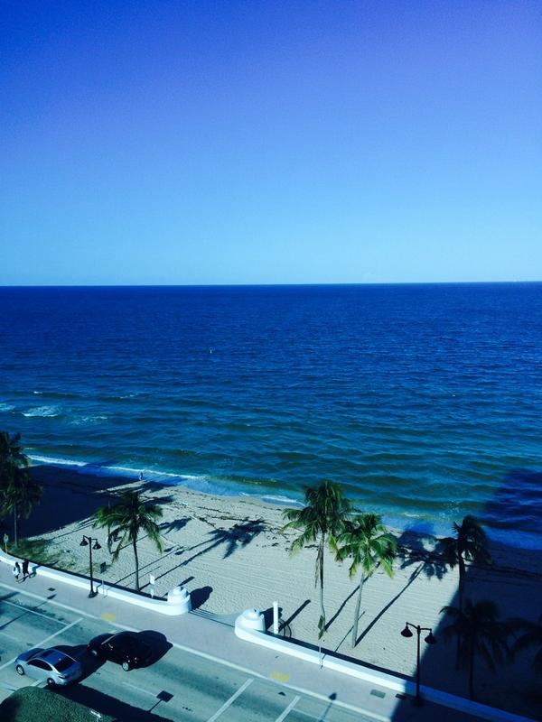 B_Wash72's tweet photo. I take work trips ion take vacations....but the work trip happen to be home 😁 #TheView #FLLBeach #BeatTheDolphins 😆 http://t.co/SFnLxg0Ms8