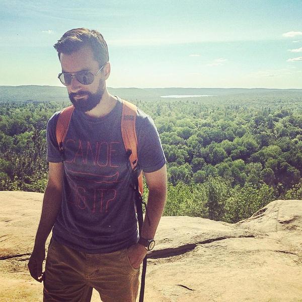 two_canoe's tweet photo. Anthony sporting his favorite @RootsCanada t-shirt while hiking in @Algonquin_PP #CanoeDigIt #getoutdoors http://t.co/0oArTrkShl