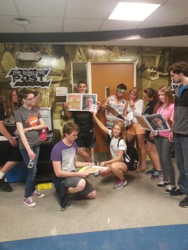 RoadRally9's tweet photo. #OaklandPost #WeReadTheMost http://t.co/gOlbxDQ2Ar