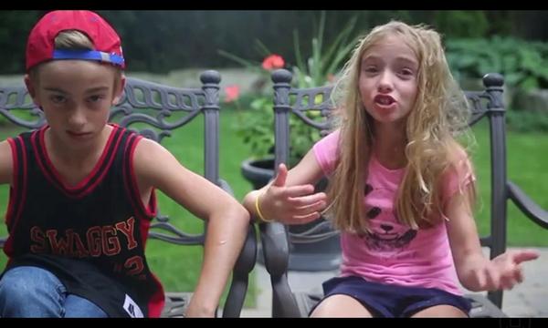 JaronBock's tweet photo. Like Is faces on the @laurenorlando08 new video @JohnnyOSings http://t.co/oUDtEk1lYK