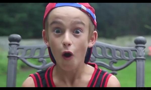 JaronBock's tweet photo. Like Is faces on the @laurenorlando08 new video @JohnnyOSings http://t.co/oUDtEk1lYK