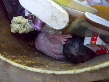 حسبي الله ونعم لوكيل ناس فيهم نقص إيمان ودين مو فايدة صلاه وهم كذا يسوو ولو يهودي ماعليه بس وش نسوي مابيدينا حيله