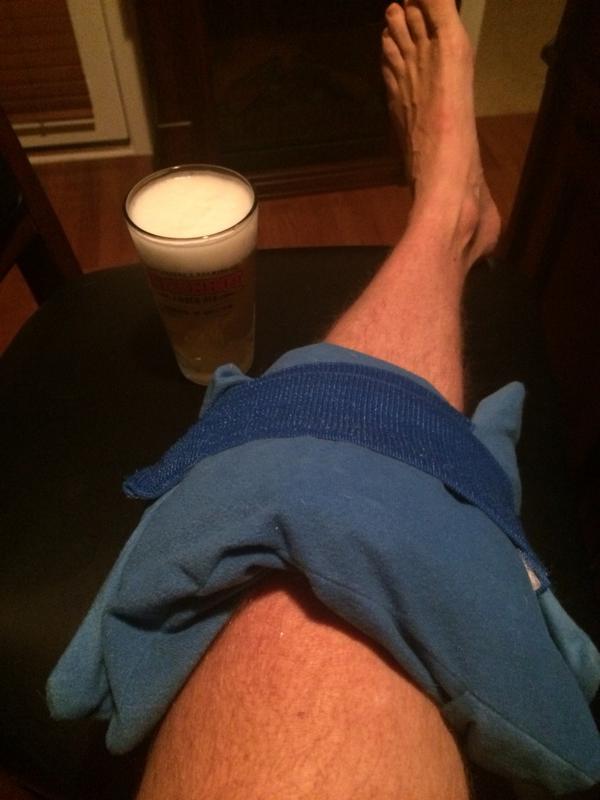 Bucshotz13's tweet image. Ice and ice cold beer 🍺 #postgamerecovery