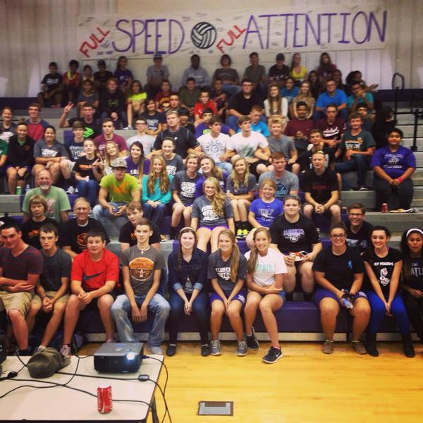 Momto3Buffs's tweet photo. Awesome turnout for our #FHSFCA kickoff night!  Thanks @FlorenceAth for uplifting our athletes! #runwithGodsHerd http://t.co/1TbeSfseza