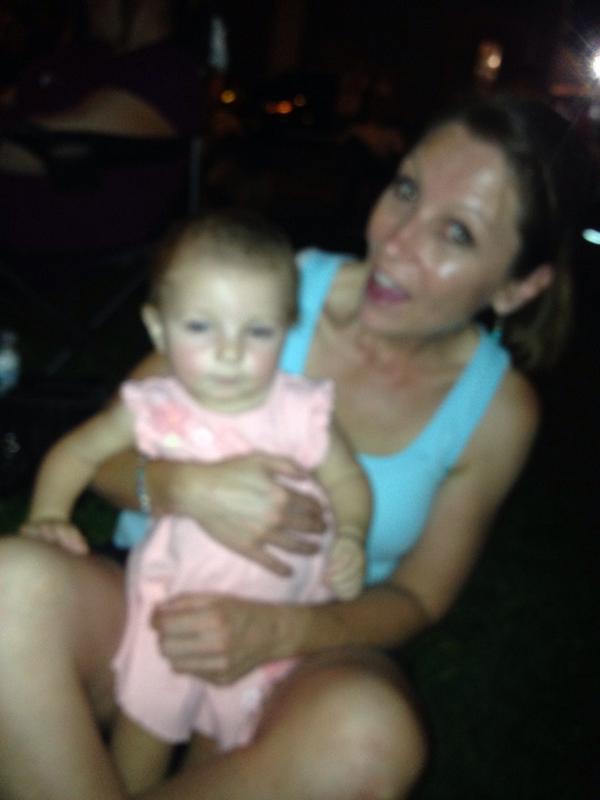 BEKKBlanklets's tweet photo. #wednesday night #music on the #villagegreen was #amazing tonight! http://t.co/1P5OjAsTFC