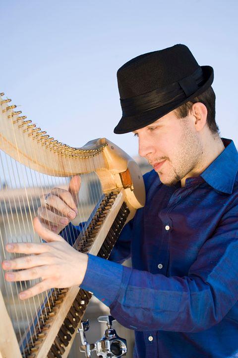 SpinoFiorito's tweet photo. Le meraviglie dell' #arpa celtica a #Oramala (Pv) con @AdrianoSanginet 31 agosto ore 18,30 http://t.co/n6GMv0g7Wb http://t.co/sjYcxXy9Sw