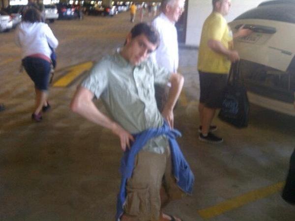 drumartin's tweet image. "When she says she's into short, skinny guys" #dateability #wednesdaynight