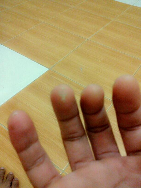 Ipongonbass's tweet photo. Abis mandi g bole langsung main bass. lecet wkakkwak http://t.co/kxjagBh5bP