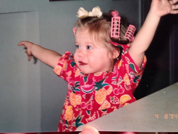 moxiemaass's tweet image. #princessalex #thepook @AllyMaass #wowthoseeyes #cutestgirlever