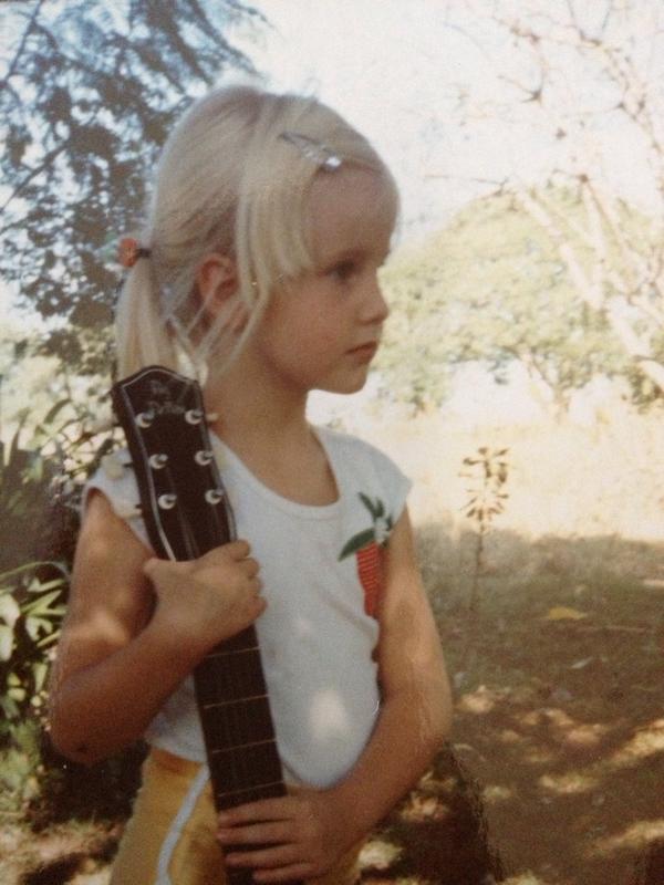 CathyHeatonZA's tweet photo. #TBT posing at such a young age with my favourite guitar. #lifewassimplebackthen #mrssa_top10 @MrsSAPageant #mrsssa http://t.co/Uh0SjMGERe