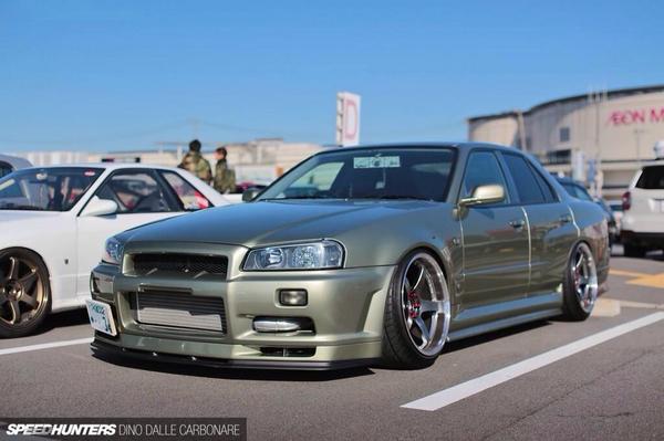 RealllyNiceCars's tweet photo. Skyline 😍 #RealllyNiceCars http://t.co/zP08xCxkpa