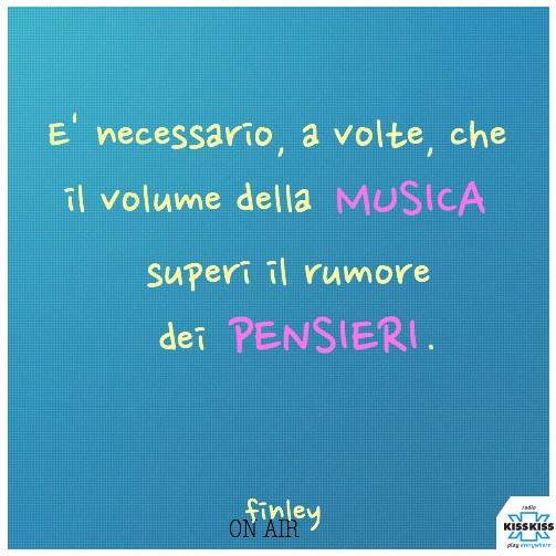 radiokisskiss's tweet photo. Arrivano i FINLEY in onda da ODISSEA 2000
In questa estate piena di concerti, qual è il più bello al quale sei stato? http://t.co/4PxRbmCa6x