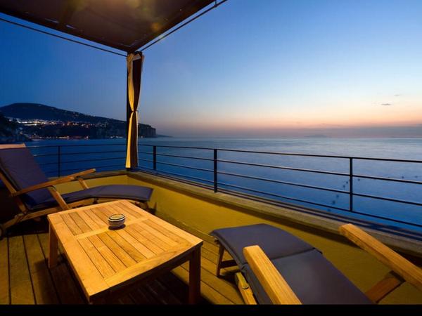 Rashwan3omar's tweet photo. @hotels_s #ููุงุฏู_ุฃุนุฌุจุชูู
Hotel & resort capo la gala
#Italy #equense http://t.co/Am0PO5Sc5M