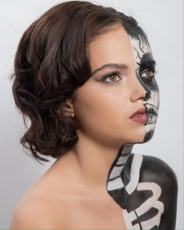 JCBMUA's tweet photo. My final pro pics have arrived! Loved this shoot. 'Beauty lies within' #MUA @MACmakeuponline @MACcosmetics http://t.co/CKLKg0EL2w