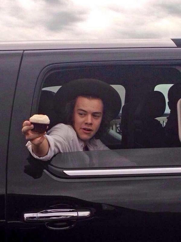 smoothics's tweet image. Cupcakes, anyone?