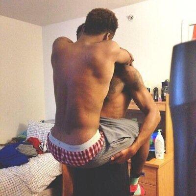 d_iheart's tweet photo. I want a relationship like this 💕 http://t.co/SdsoSg5jXi