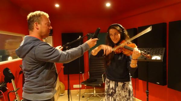 boat_stories's tweet photo. Recording the real thing w. hugely talented Anisa Arslanagic @yard1studio @ArtauraFilms for @boat_stories river film http://t.co/r4qO7lHYpo