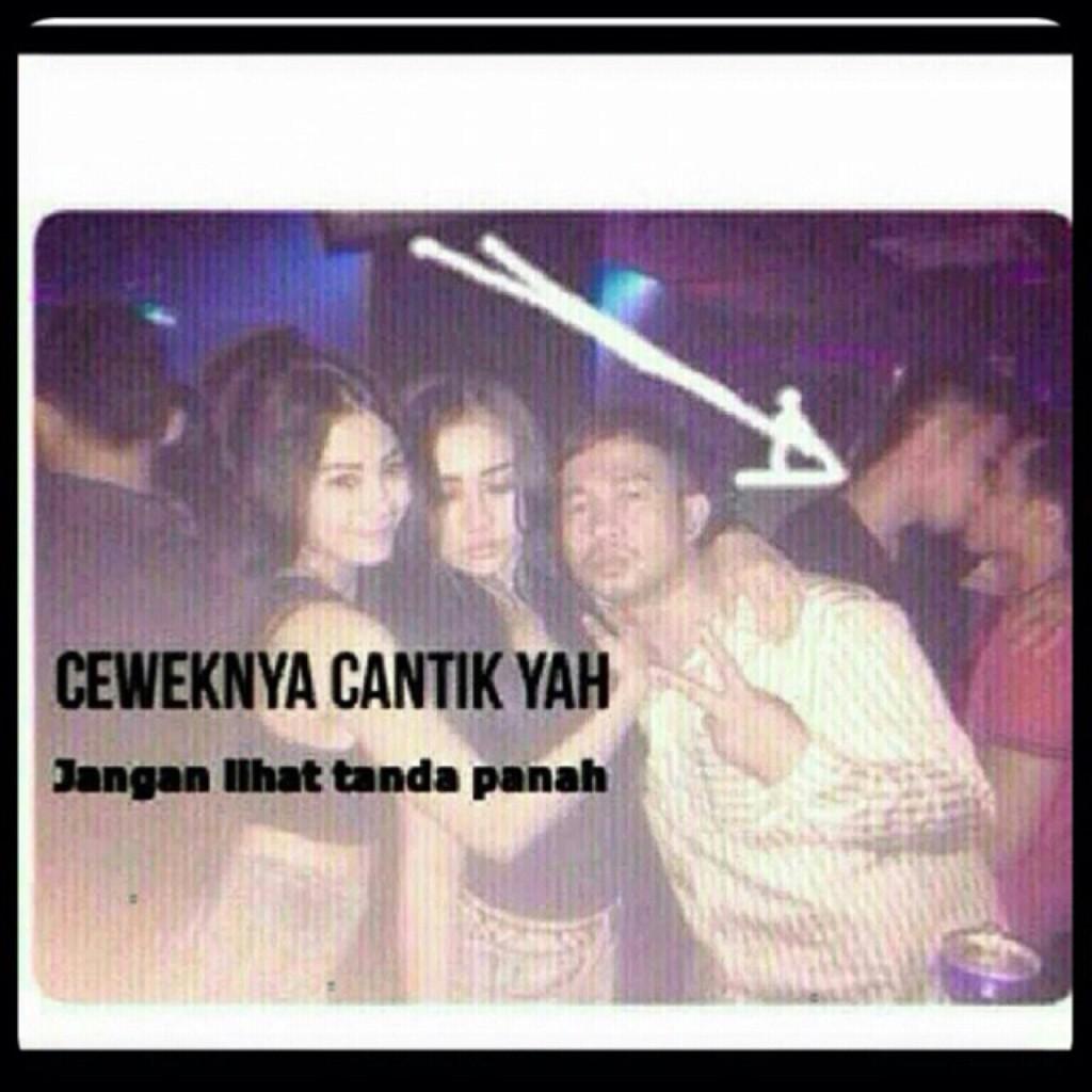 BwIK5HNCMAQhaUY.jpg:large