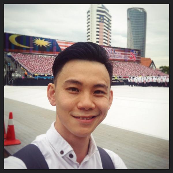Danielicate's tweet photo. Stuck in KL and ended up here watching the Merdeka Parade rehearsal at #DataranMerdeka. #57merdeka http://t.co/ffvxNMPJoI