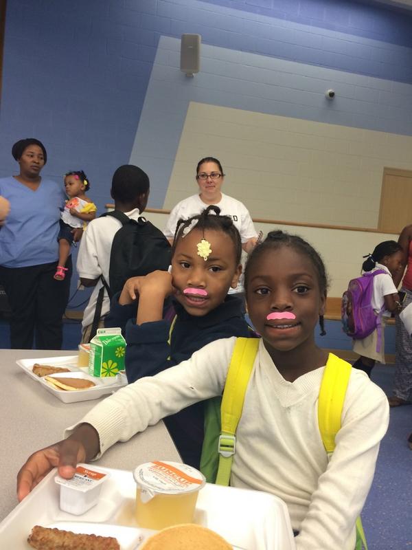 VScheeff's tweet image. More pictures! The united way in Cle is build up our future leaders w/ health, education. &amp;amp; stability #UWCLEkickoff