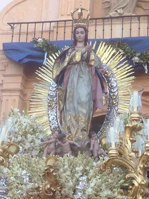Hdad_Inmaculada's tweet photo. Recuerdos de una mañana gloriosa. #OrgulloConcepcionista http://t.co/RTMgOwO549