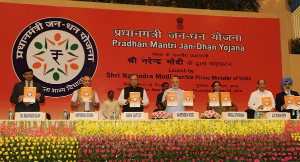 narendramodi's tweet photo. Launched Jan Dhan Yojana &amp; gave awards to those who won in the contest to design the name &amp; logo of this scheme http://t.co/MTEx54AmpW