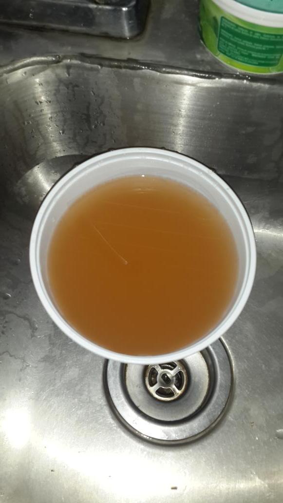 tvnnoticias's tweet photo. Reporta @CIsabel19: Qué sucede en Ciudad Radial? El agua está saliendo como anaranjada.
http://t.co/QUvQrrtraw