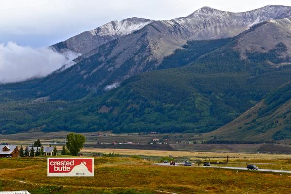 More #snow on the #peaks last night, everything is socked in now, but there is definitely a lot more to be revealed