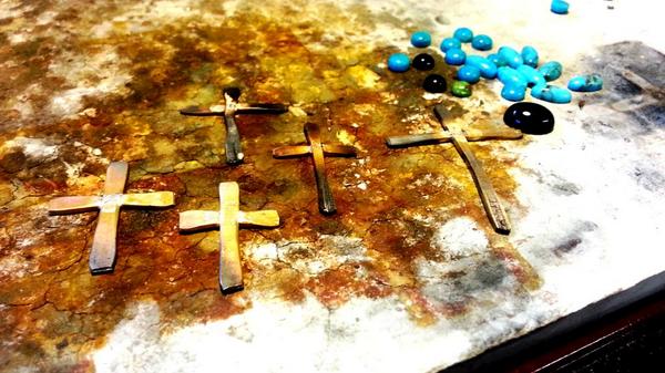 SnyderFallon's tweet image. I can do all things through Christ who strengths me. Phillippians 4:13. My creations. "Diné Creations" The People.