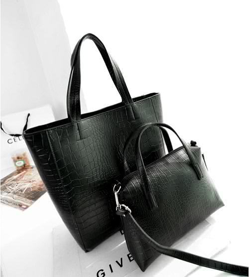 ghatra_'s tweet photo. C665 Black Rp 165.000 Material:Kulit Pu 35x30x10cm #GhatraNew #BagImport @iklan_OKE #jualan @FJB__Palembang @cumiklan http://t.co/1fH61Ln48W