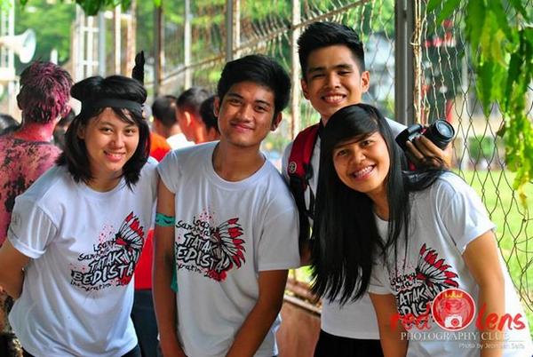 kerrnethto's tweet photo. #IntegrationThrowback 2013 integrators! Nakakamiss mag integ ng first year. :) @gelamarroza @fyeahtumang @JetRubiaa http://t.co/AMuEgLTTEH