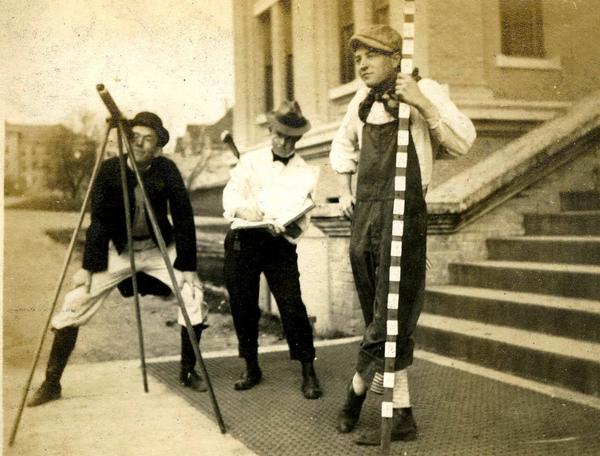 FriendsofAlec's tweet image. To celebrate #NationalBowTieDay take a look at some sharp dressed UT engineering students back in the day. Classy!