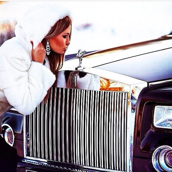 Elegance #rollsroyce #fashion #model #cars #beautiful #nakedpaddock